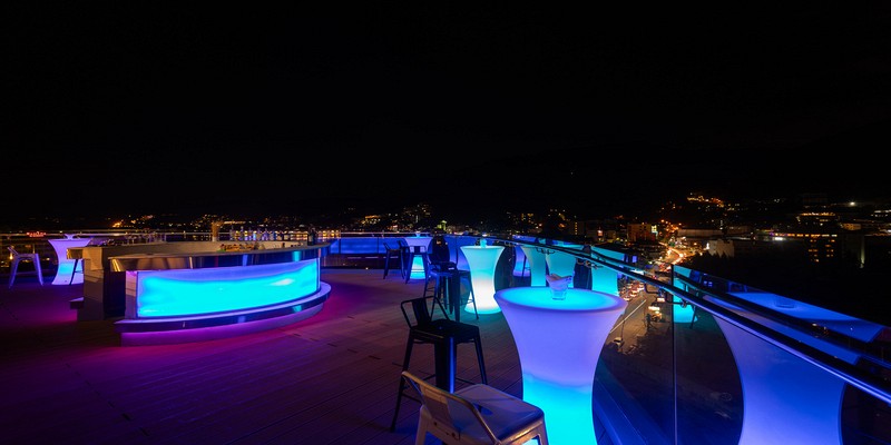 Skyline Rooftop & Corner Bar