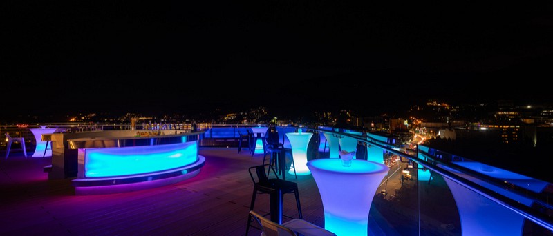 Skyline Corner Bar
